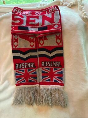 Arsenal Official Red and White Football Supporter Scarf